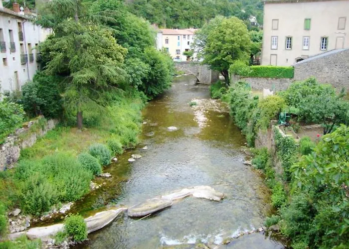 Hébergement de vacances Maison De 2 Avec Terrasse Amenagee A Lunas (Herault)